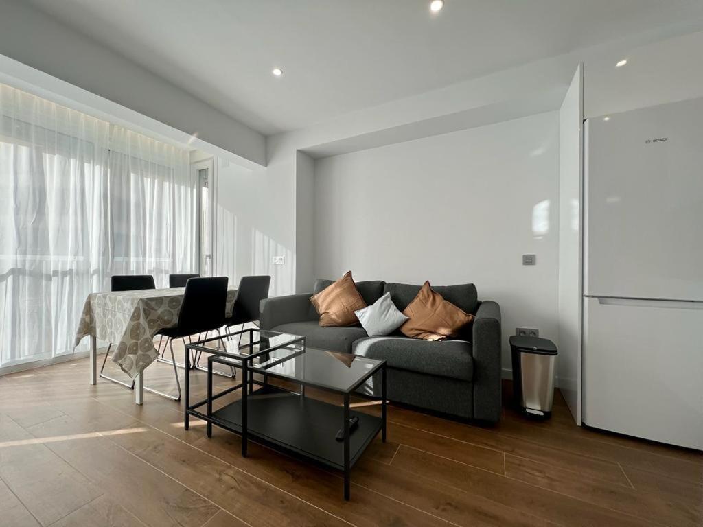 Malagueta 1 Linea De Playa Apartamento Málaga Exterior foto